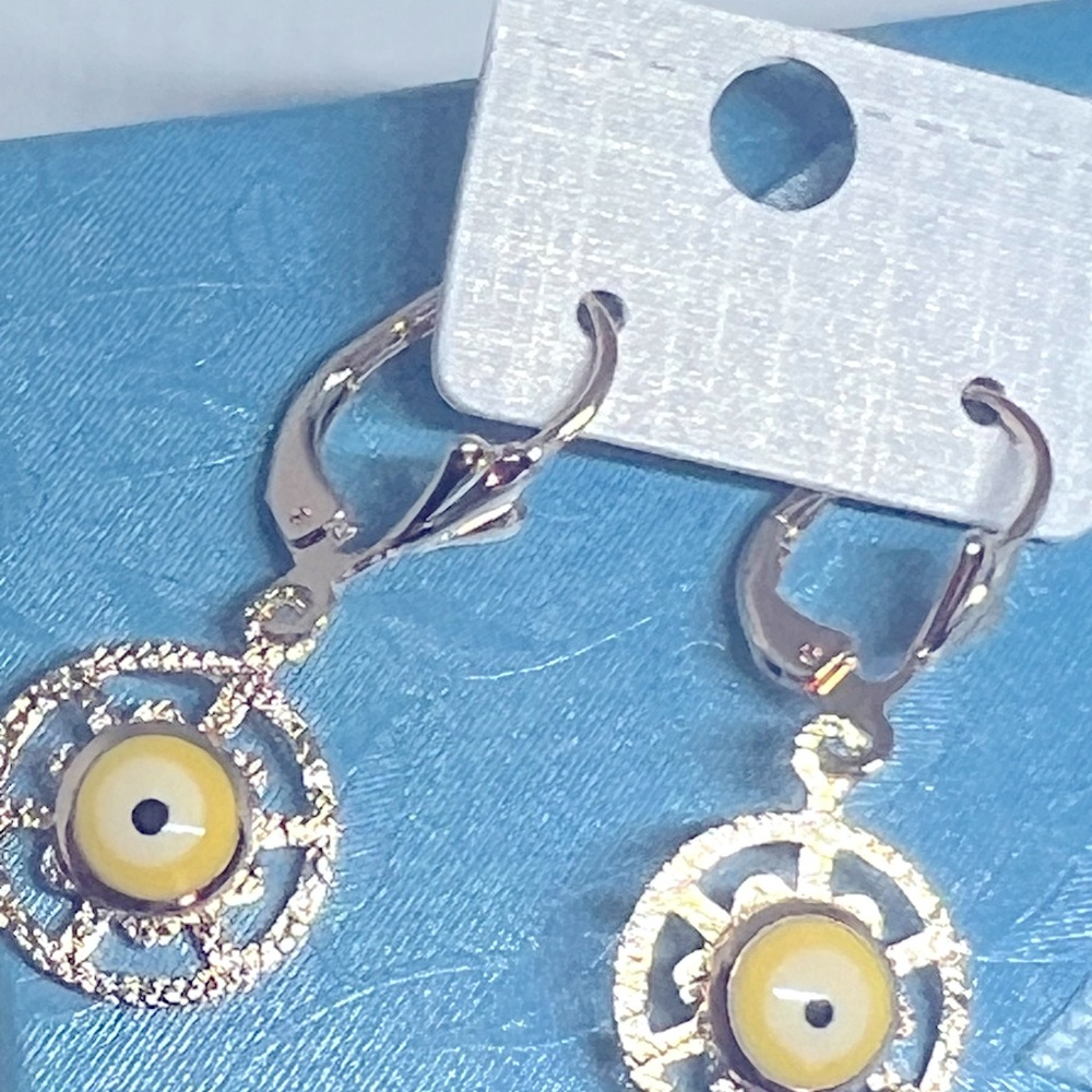 earrings - Picture 2 of 2